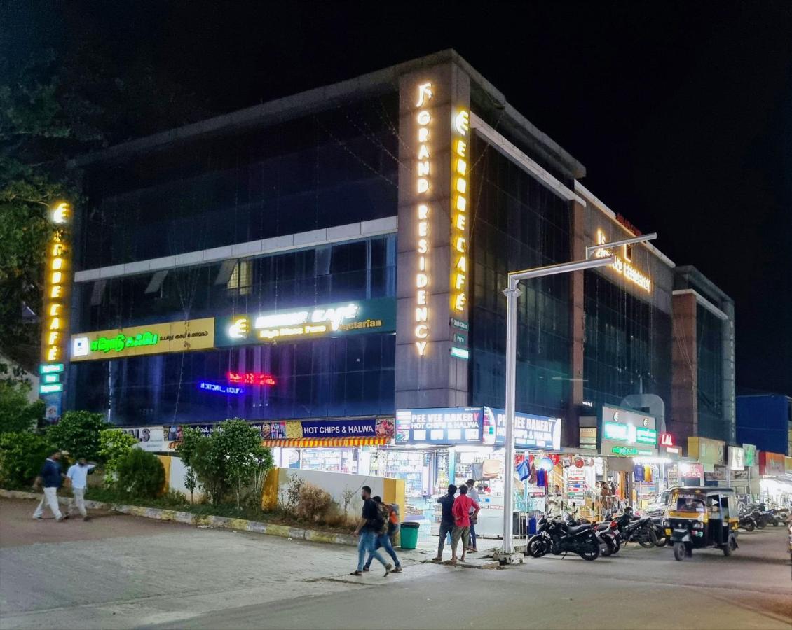 Js Grand Residency Otel Palakkad Dış mekan fotoğraf